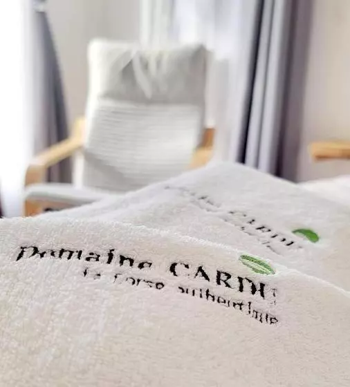 Aamiaismajoitus (B&B) Domaine Cardu