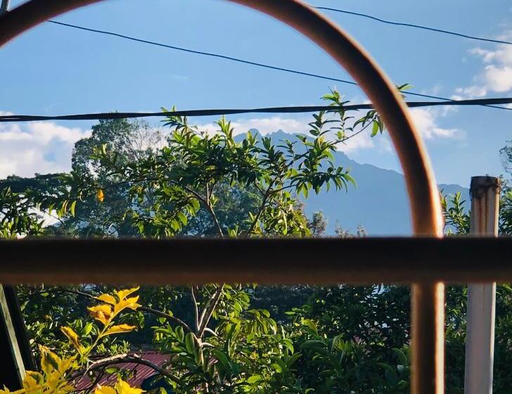 住宿加早餐  Saza Adventures