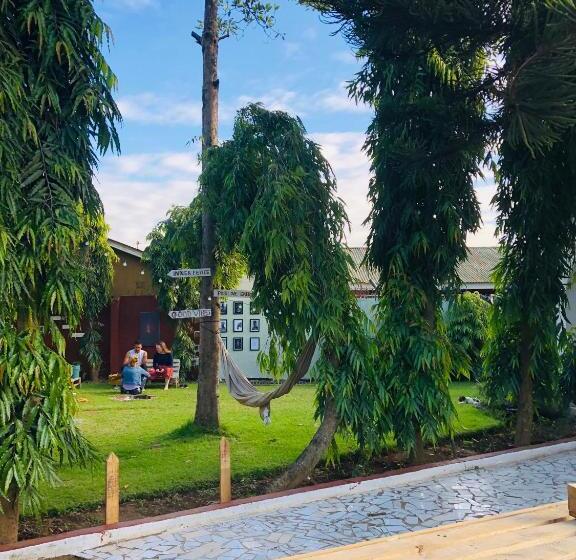 住宿加早餐  Saza Adventures