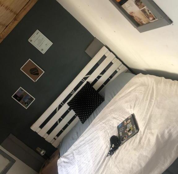 住宿加早餐  Saza Adventures