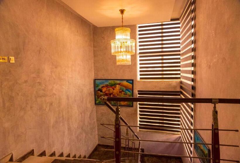 Class Suites Hotel And Apartment @ogudu Lagos