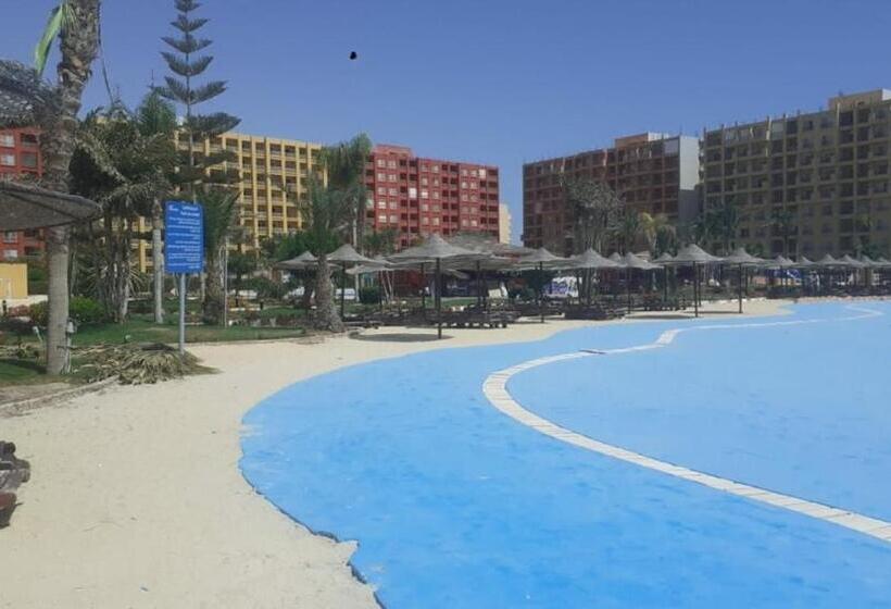 Golf Porto Marina El Alamein   North Cost شاليه فندقي في بورتو جولف مارينا العلمين الجديدة   الساحل