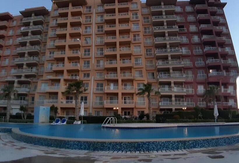 Golf Porto Marina El Alamein   North Cost شاليه فندقي في بورتو جولف مارينا العلمين الجديدة   الساحل