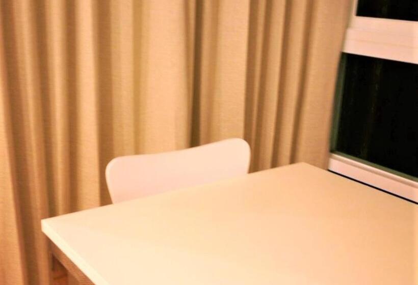 Hotel Light Home Phuket Town