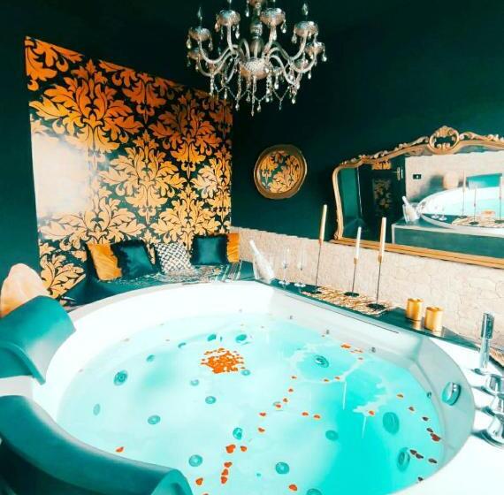 Отель Seaview Family Apartment