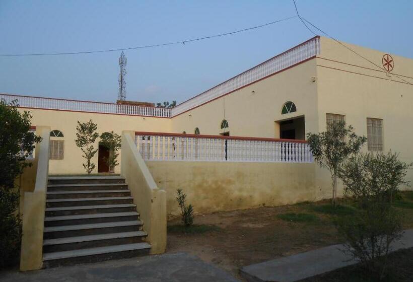 Отель Surya Palace