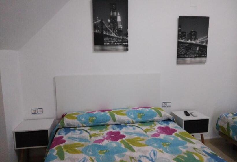 膳宿费 Casa De Onil