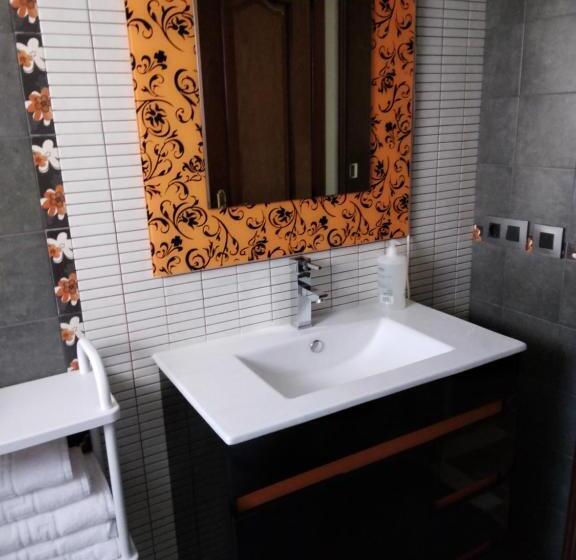 膳宿费 Casa De Onil