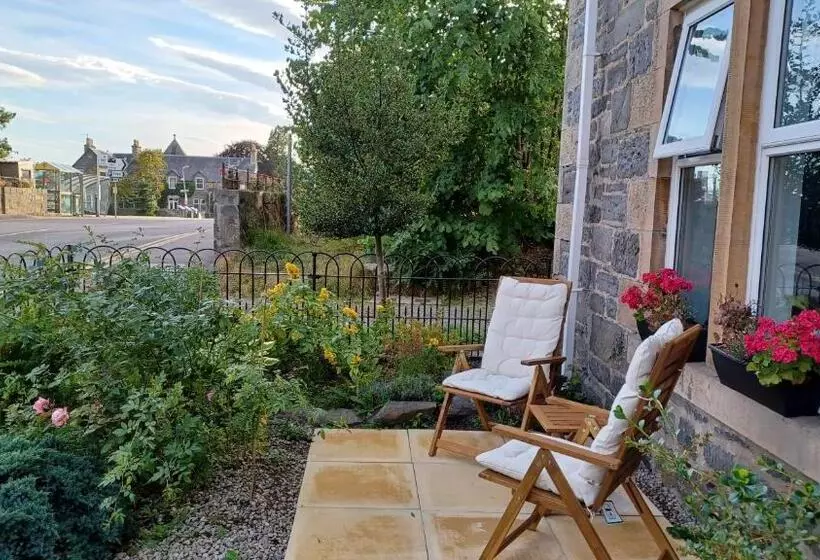 Majatalo Gynack Villa