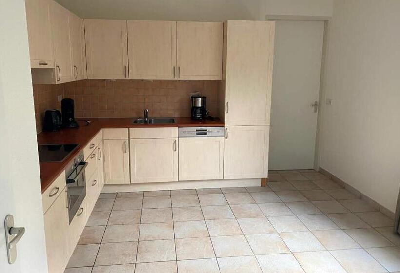 Resort Hvz Narcis 10p