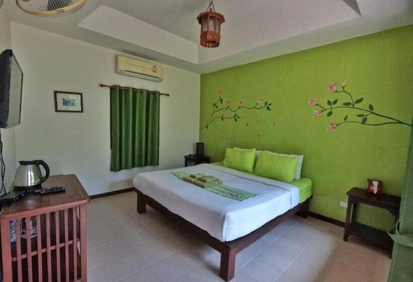 บ้านไม้คนเมือง Baan Mai Kon Muang Pai Resort