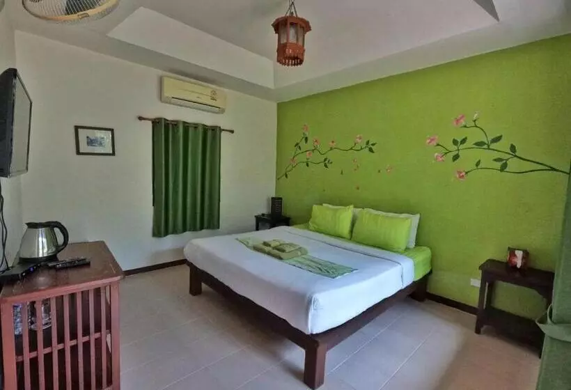 บ้านไม้คนเมือง Baan Mai Kon Muang Pai Resort