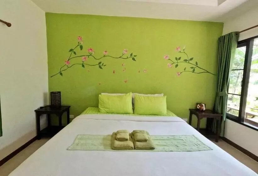 บ้านไม้คนเมือง Baan Mai Kon Muang Pai Resort