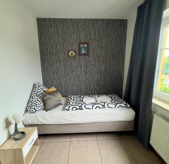 旅馆 Moji 3 Landhaus Köln