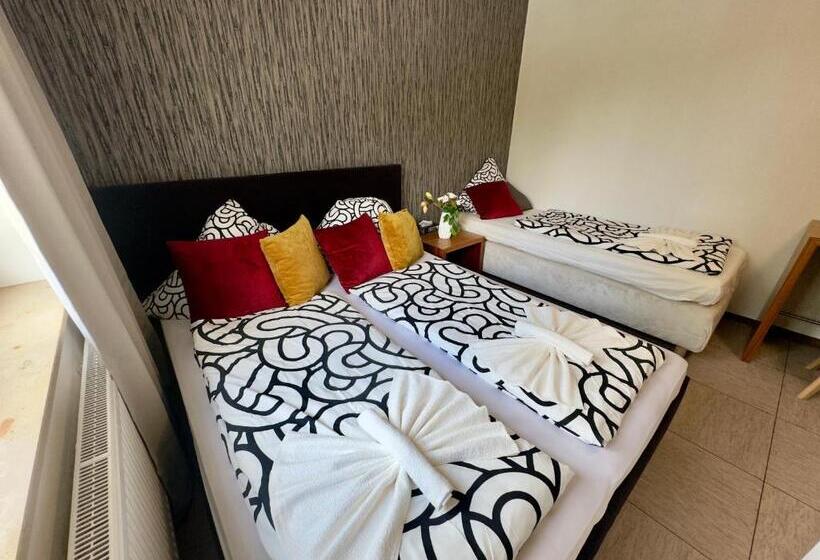 旅馆 Moji 3 Landhaus Köln