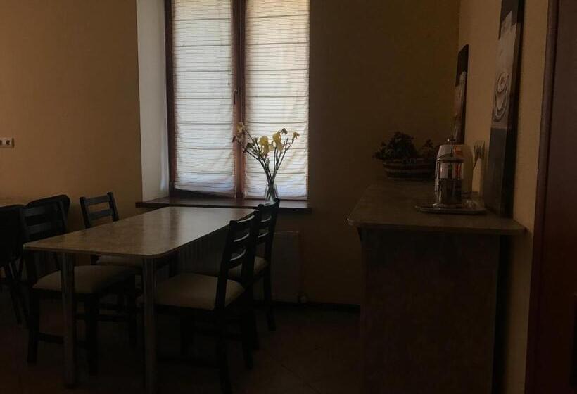 旅馆 Veranda Guest House