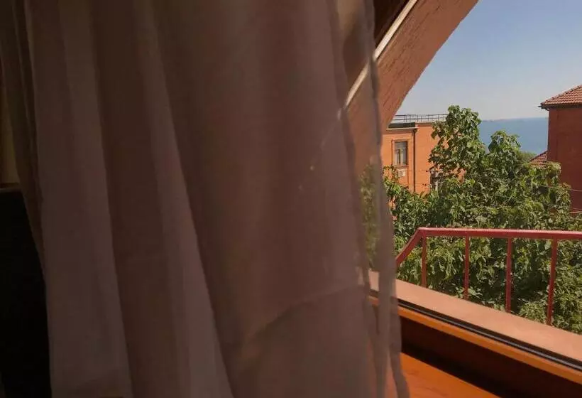 ユースホステル Veranda Guest House