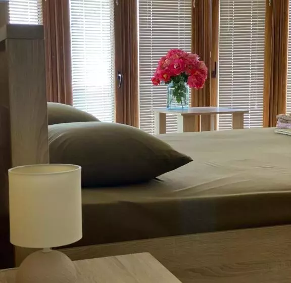 ユースホステル Veranda Guest House