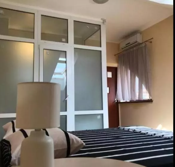 ユースホステル Veranda Guest House