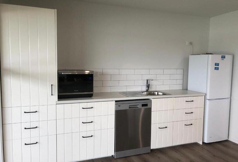 Bed and Breakfast Athenree Beach House