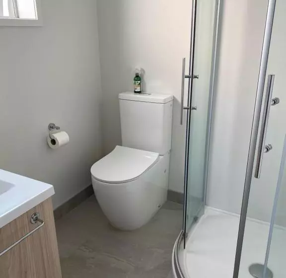 Aamiaismajoitus (B&B) Athenree Beach House