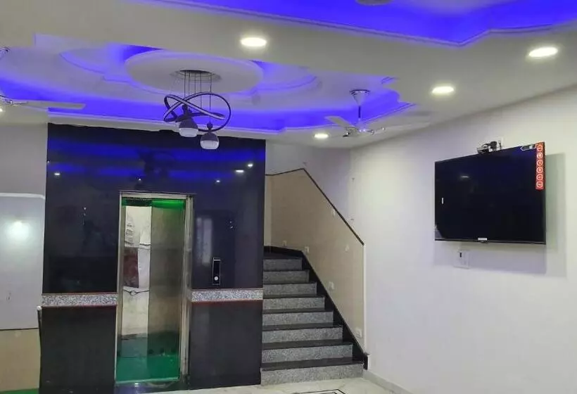 ホテル River View