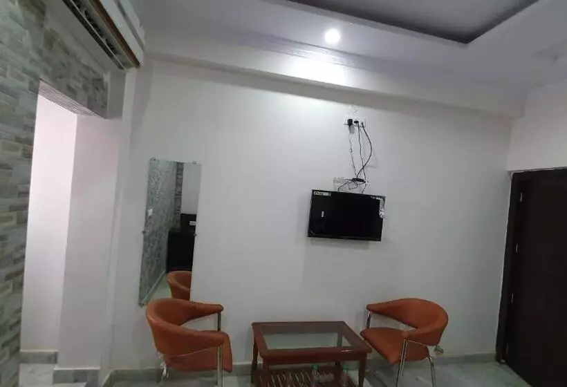 ホテル River View