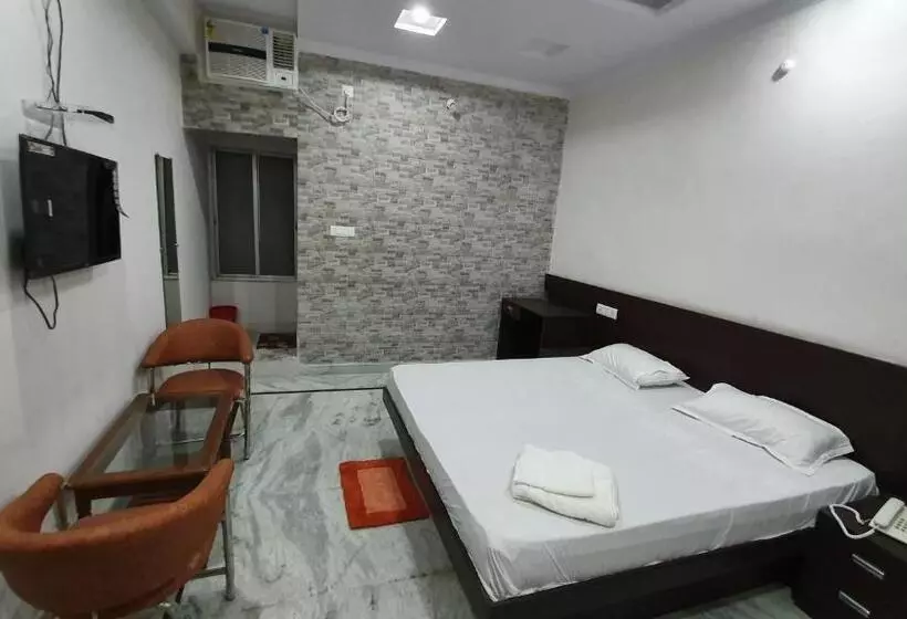 ホテル River View