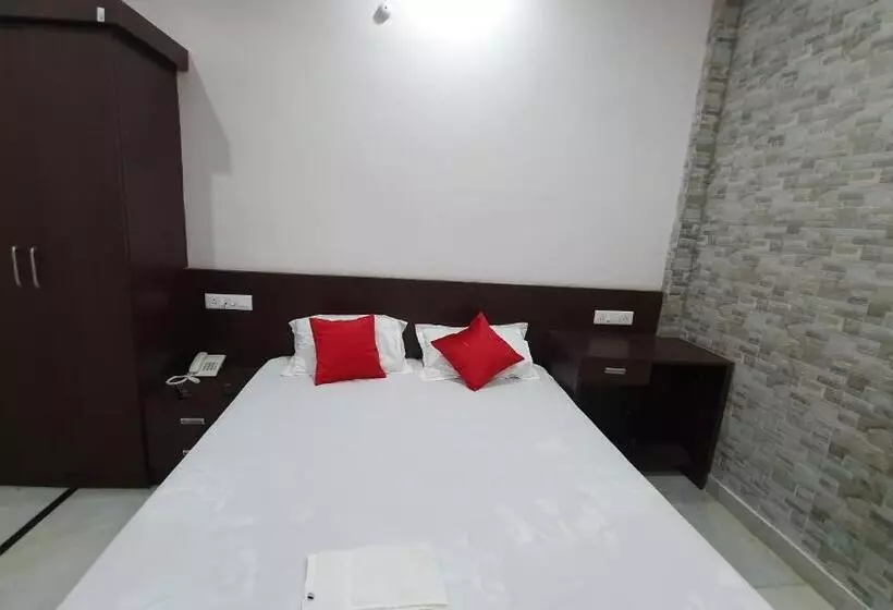 ホテル River View