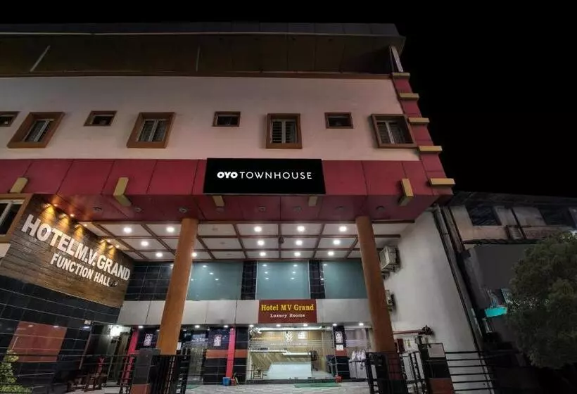 ホテル Super Townhouse Gajuwaka Near Cmr Mall