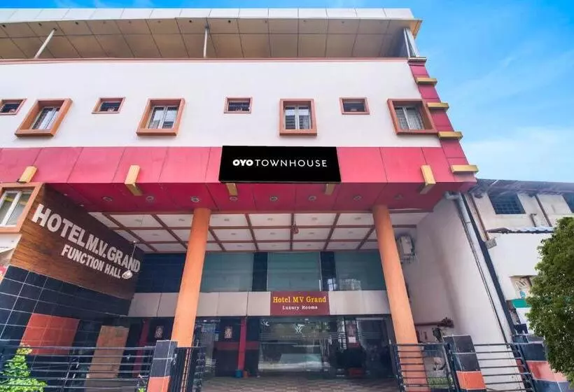 ホテル Super Townhouse Gajuwaka Near Cmr Mall