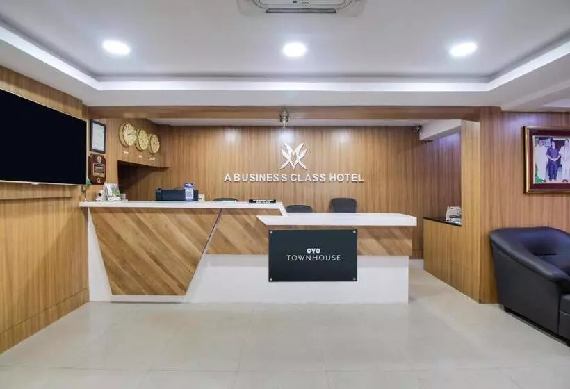 ホテル Super Townhouse Gajuwaka Near Cmr Mall