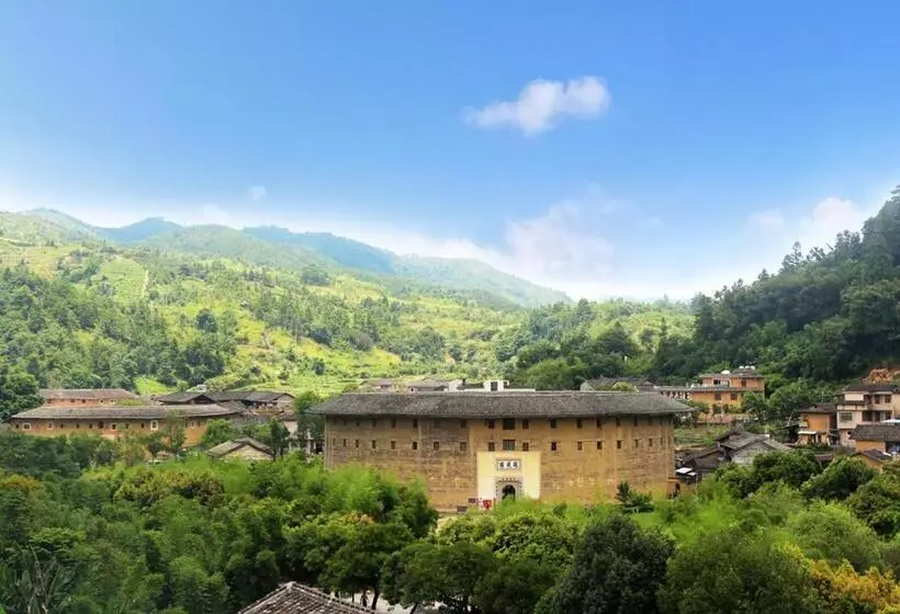 Majatalo Chenkun Guesthouse