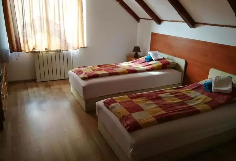 Majatalo Dunakanyar Bed & Breakfast