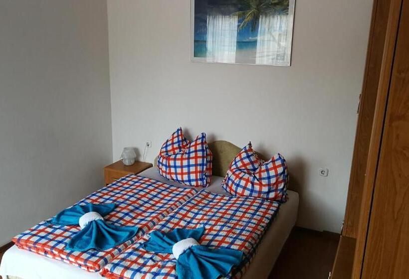 פנסיון Dunakanyar Bed & Breakfast