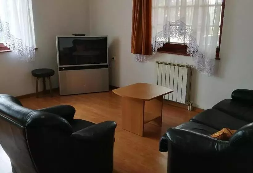 Majatalo Dunakanyar Bed & Breakfast