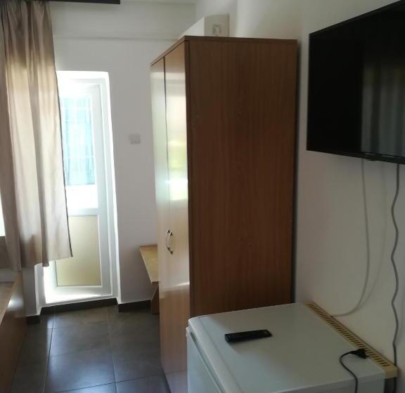 پانسیون Vila Calil