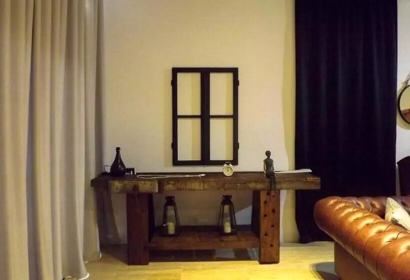 Retkeilymaja Dh Country House