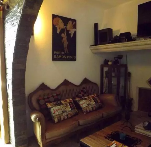 Retkeilymaja Dh Country House