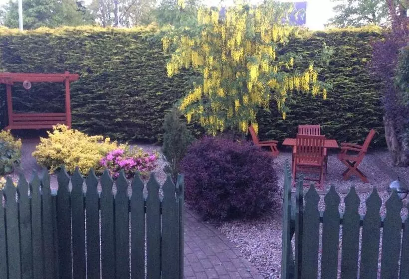 Aamiaismajoitus (B&B) Edenroe