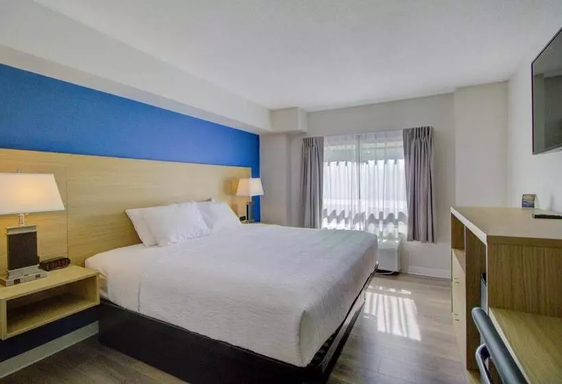 Hotelli Baymont By Wyndham Gold River