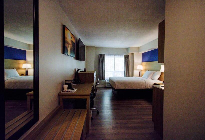 호텔 Baymont By Wyndham Gold River