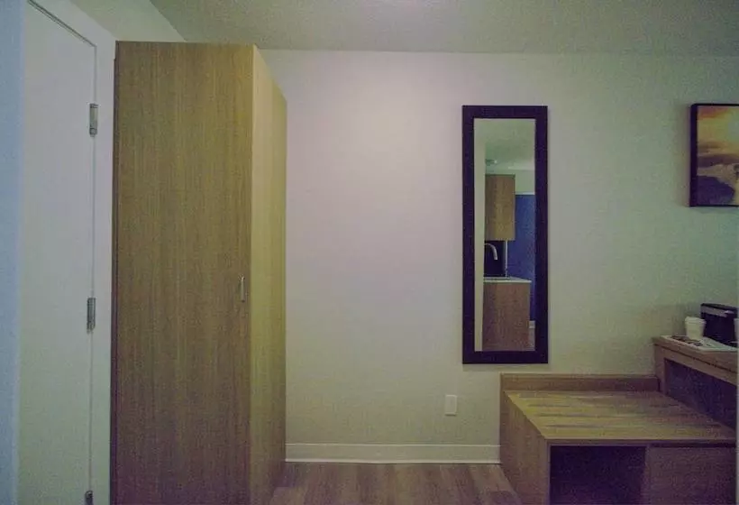 Hotelli Baymont By Wyndham Gold River