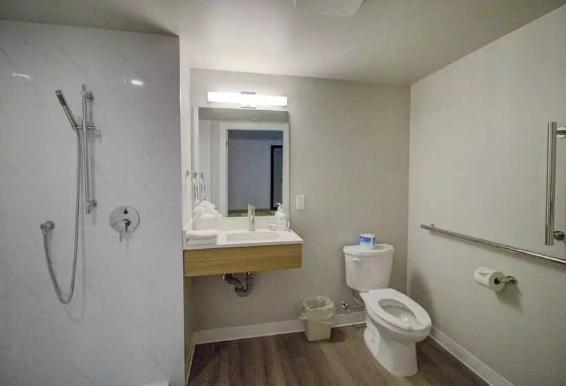 Hotelli Baymont By Wyndham Gold River