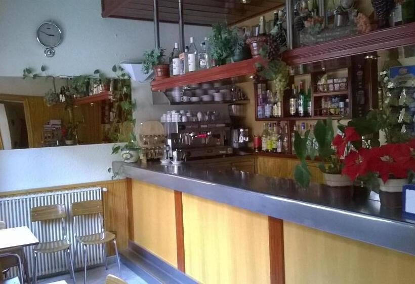 پانسیون Casa Feliu