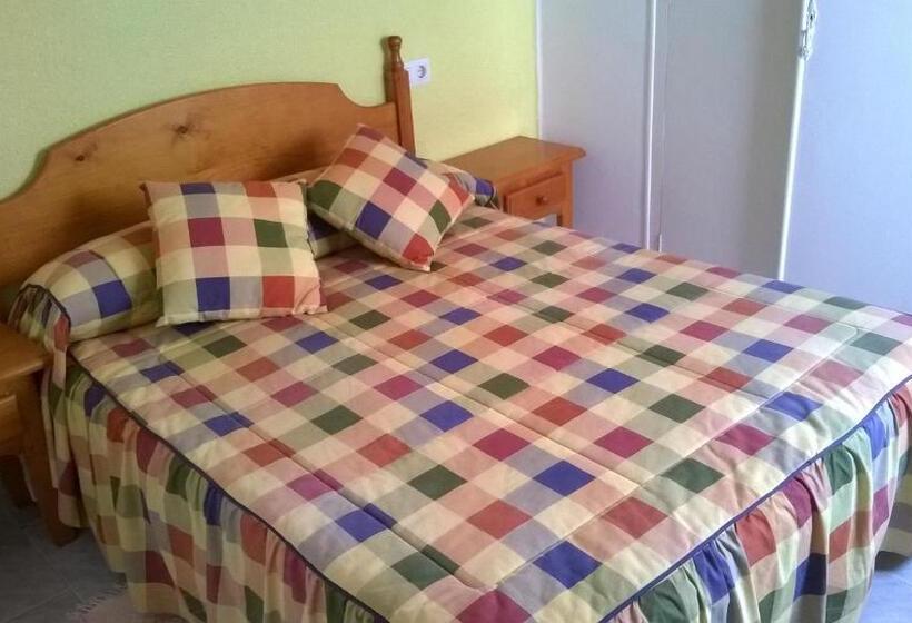 پانسیون Casa Feliu