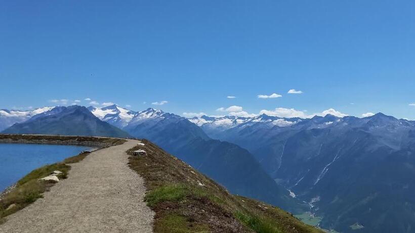 ペンション Haus Scharler, Talstation