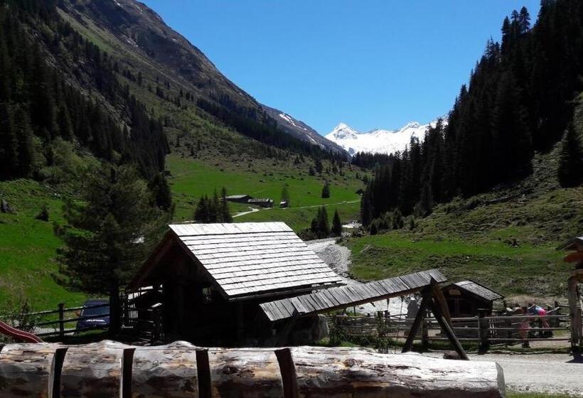 ペンション Haus Scharler, Talstation