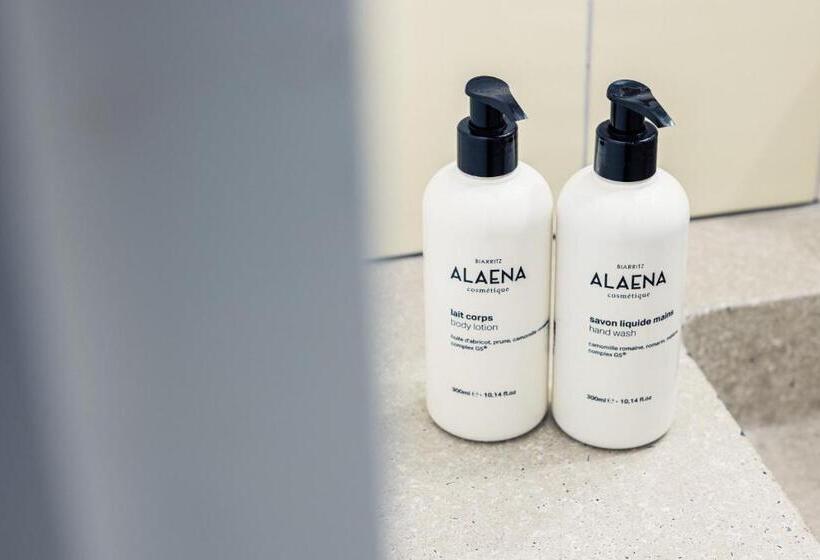 Отель Hôtel Indarra