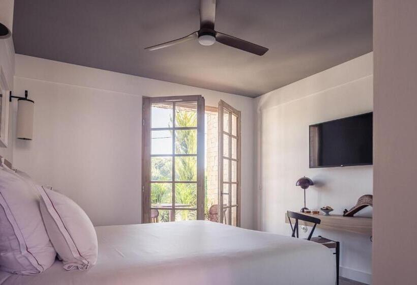 Отель Hôtel Indarra